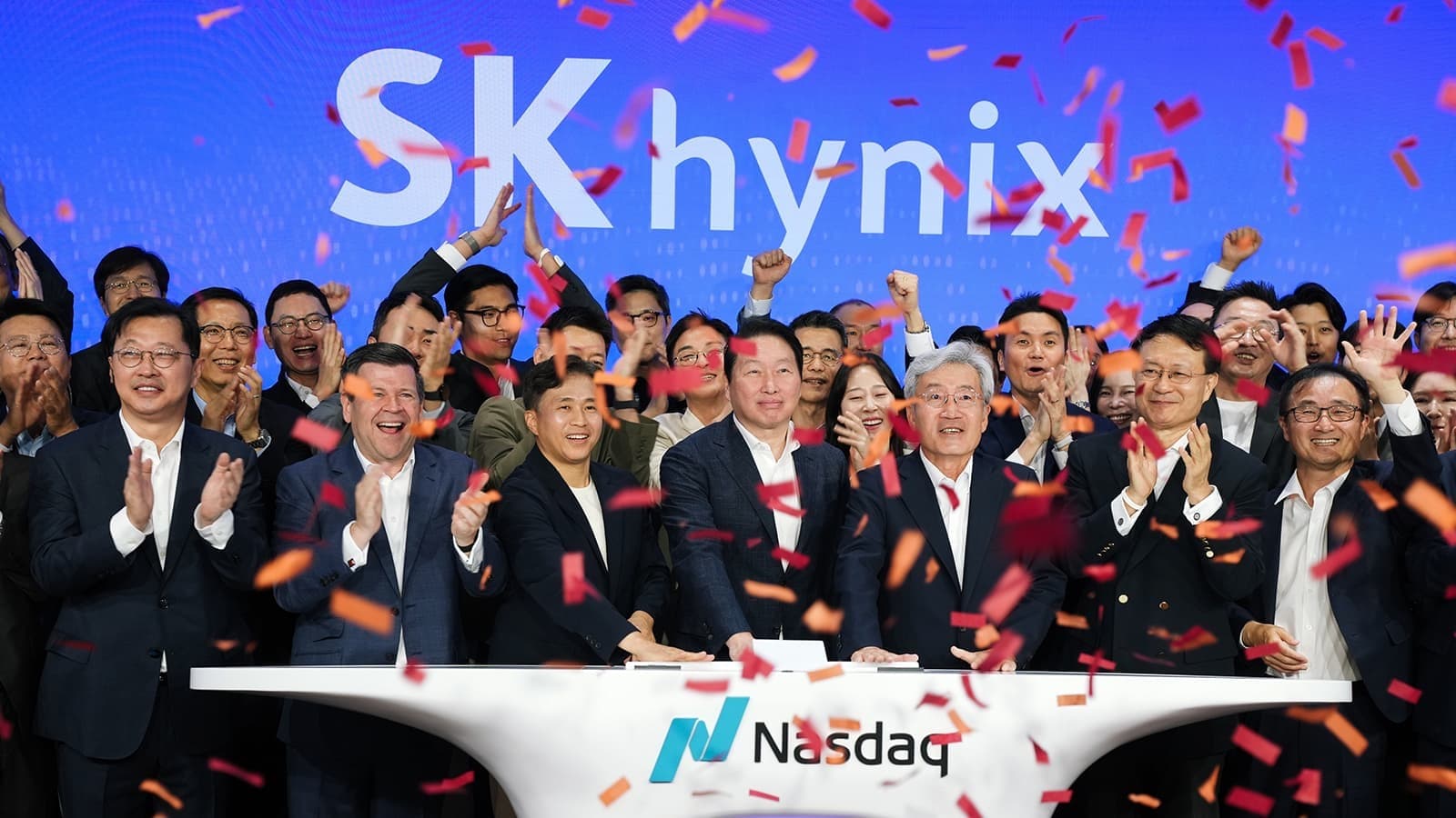 SK하이닉스, 나스닥 데뷔 첫날 13% 급등