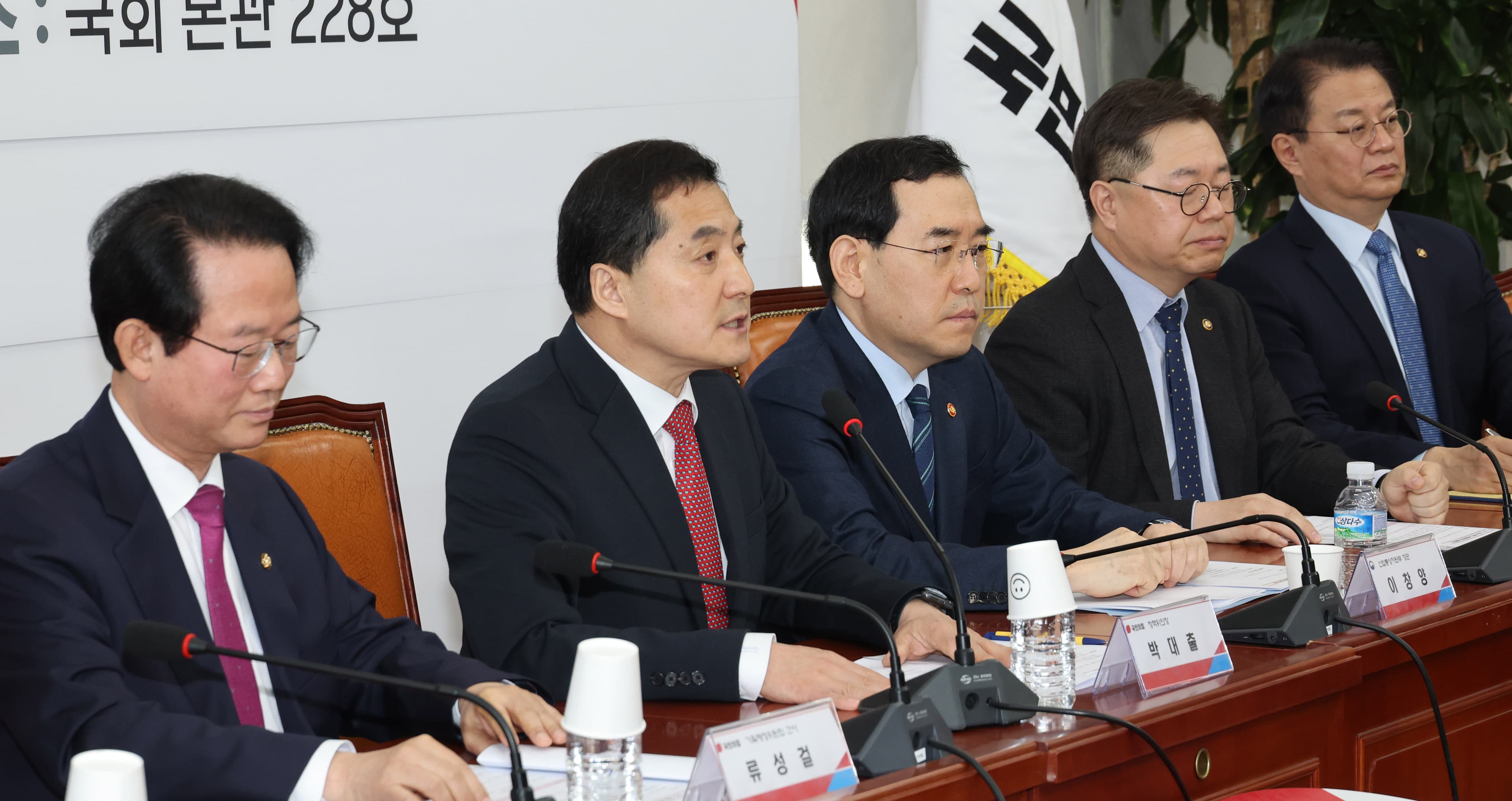 전기·가스요금 올린다더니, 정부가 결정 유보한 이유는?