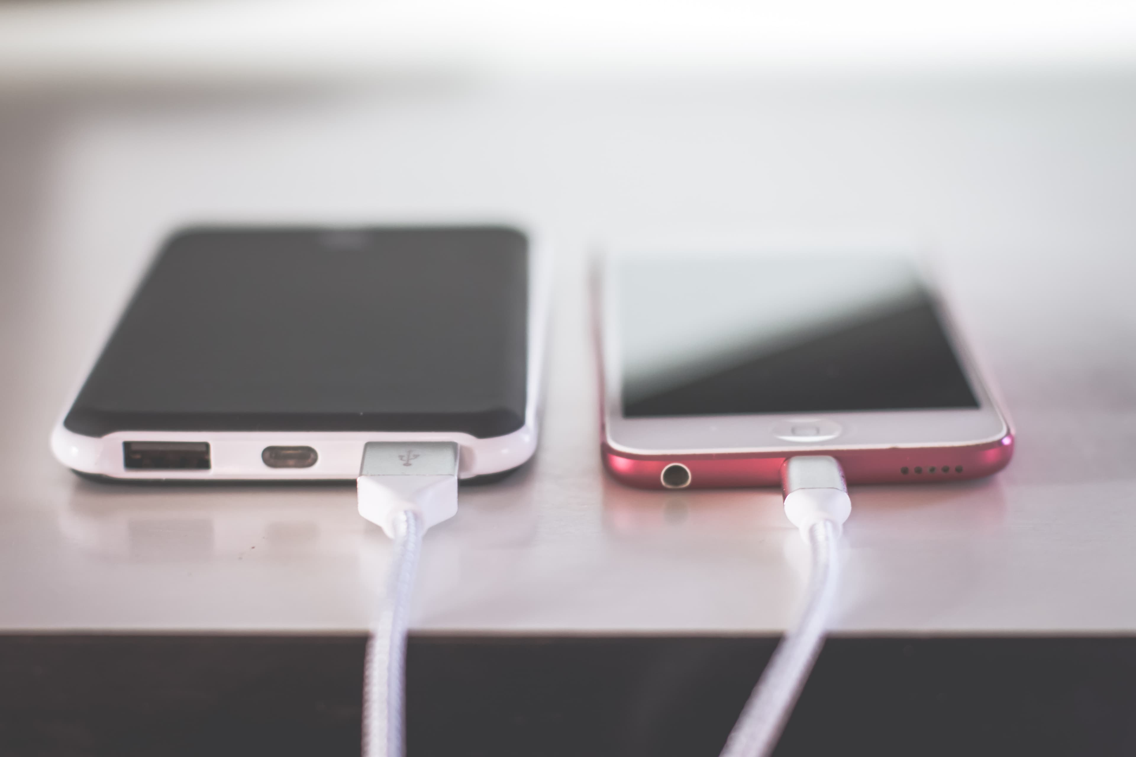 아이폰도 USB-C 통일, 충전단자가 뭐길래?
