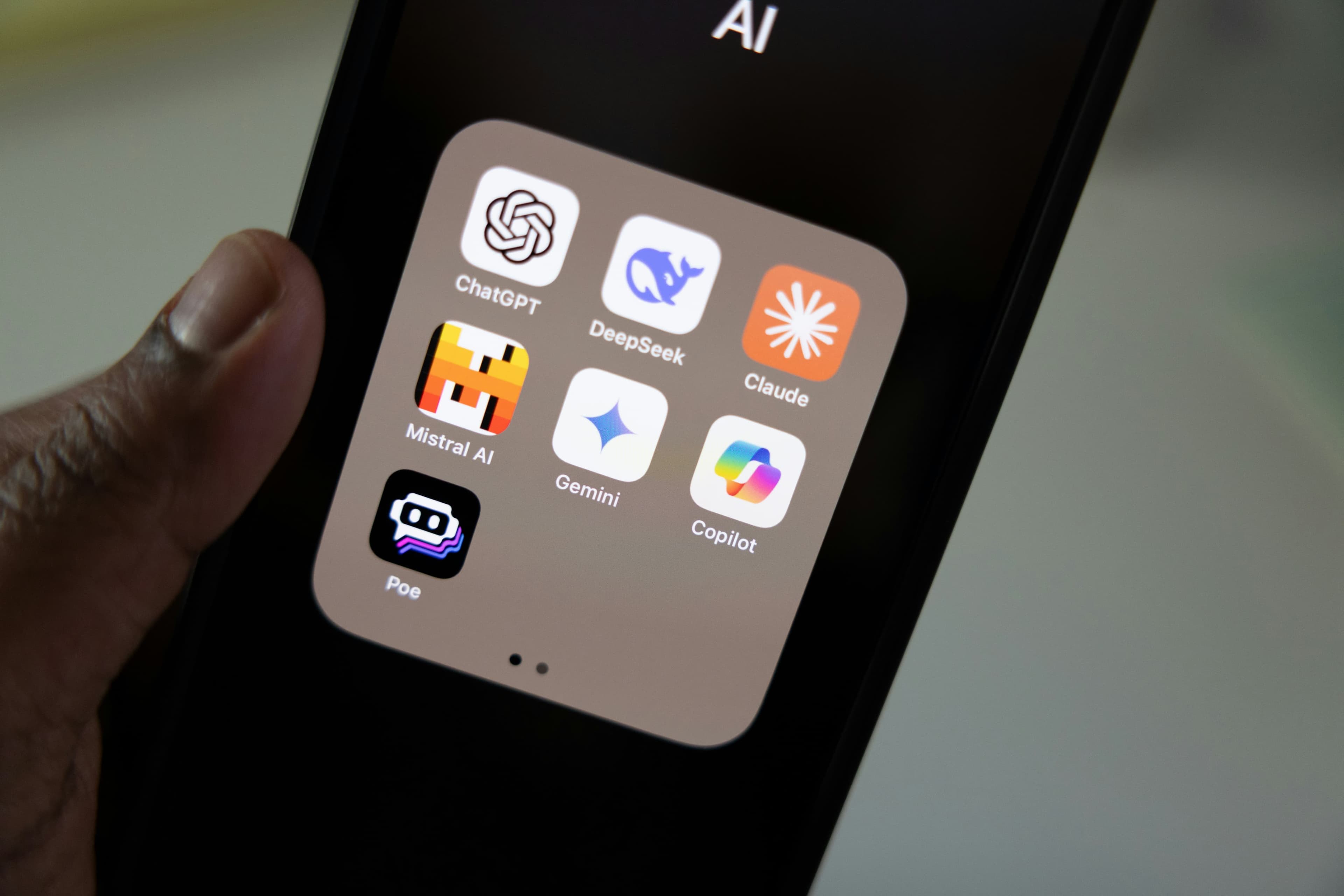 AI 업계, 오픈AI와 앤트로픽 중 누가 앞서 나갈까? 썸네일 이미지