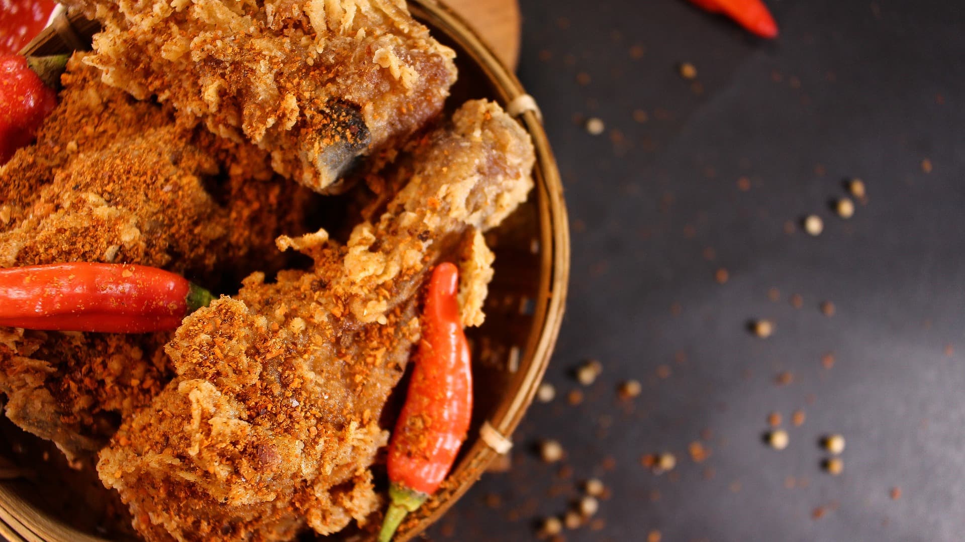 BBQ vs bhc 치킨 전쟁, 6년 만에 막 내리다