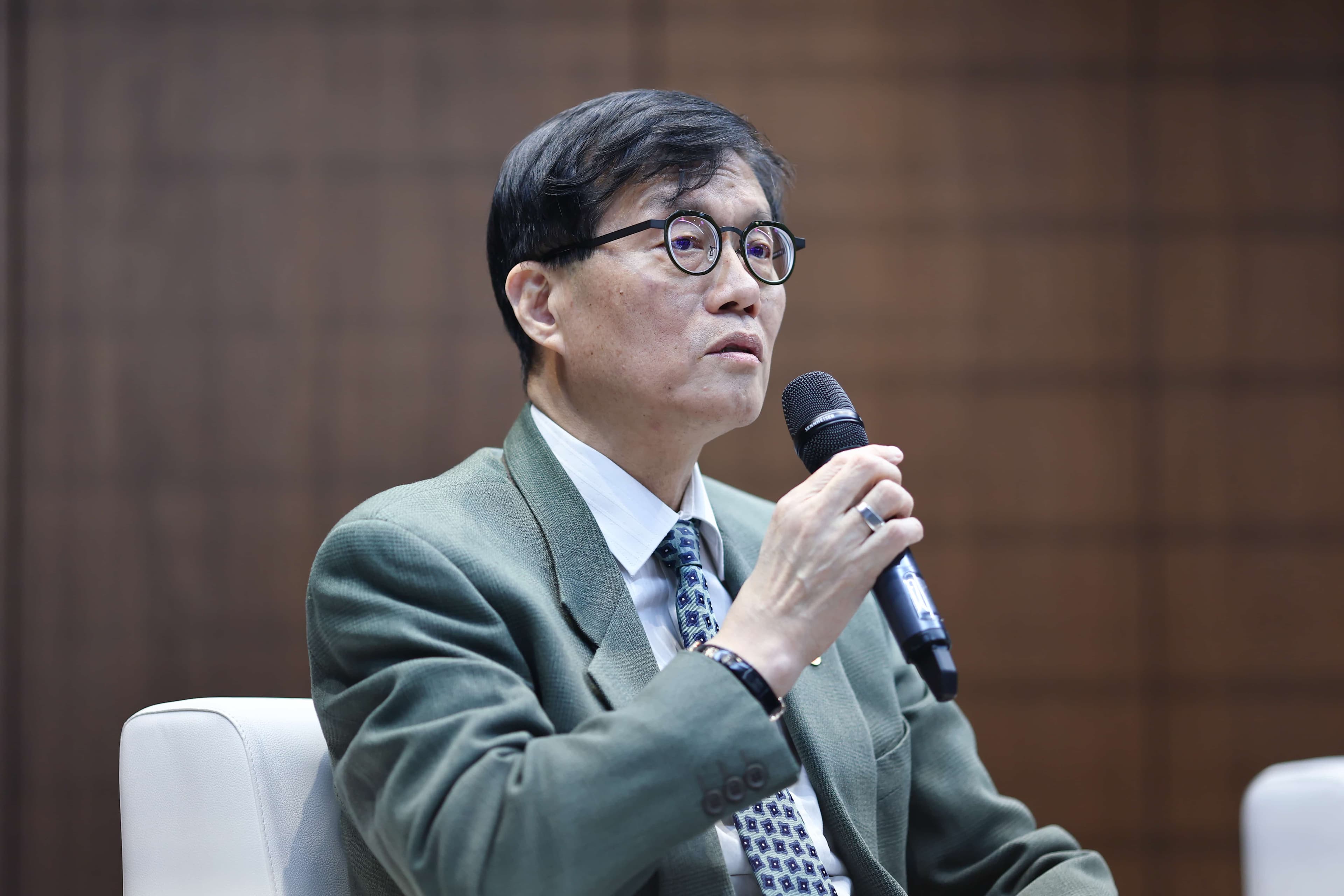 이창용 총재가 언급한 양적완화, 한국은행도 한다고?