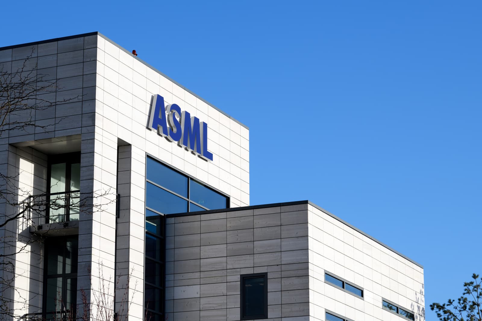 ASML 실적 쇼크,  반도체 시장 전망은?