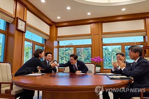 이재명, 누리호 5차 발사 성공에 정부 성과 평가