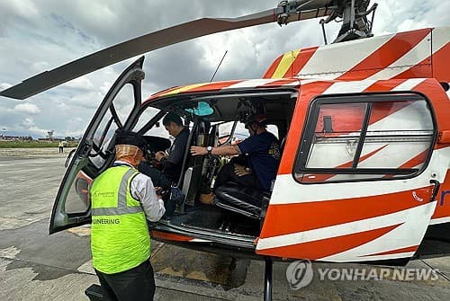 두산, 네팔 실종자 수색 헬기 2대로 확대